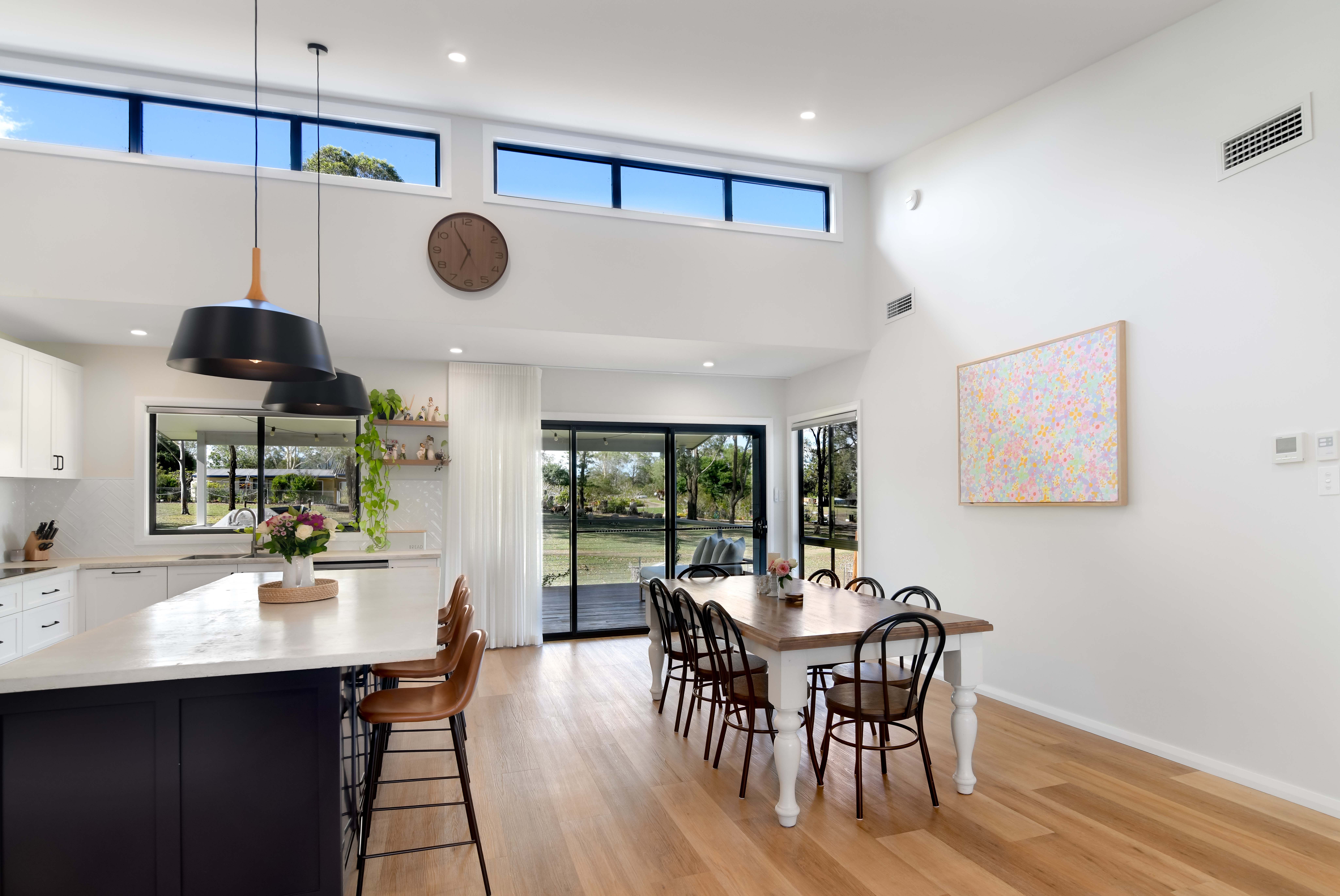 Near-New, High-Spec, North Facing, 4 Bedroom, 2 Bathroom Home